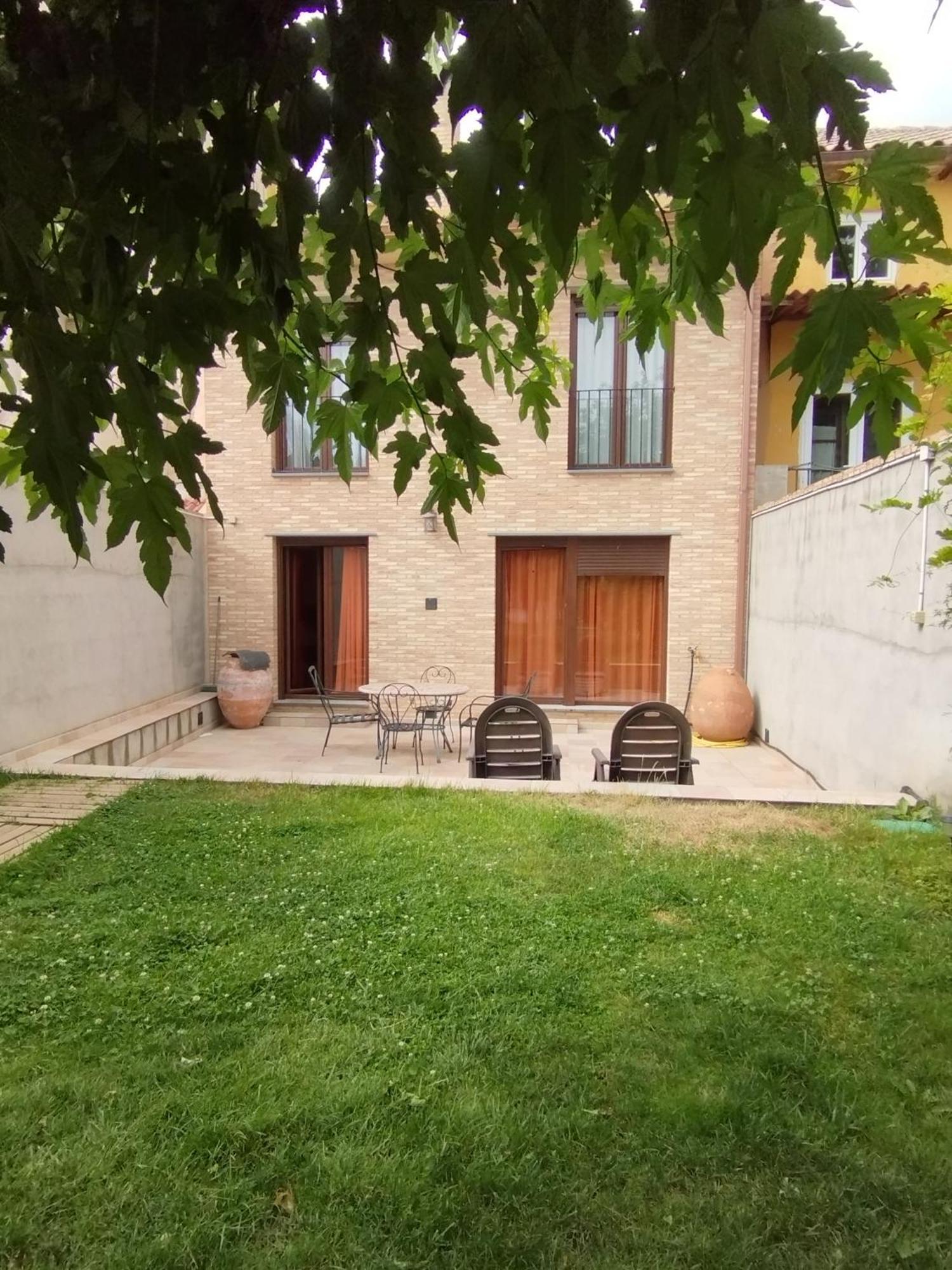 Casa Rural Alicia Villafranca de Ebro Exterior foto